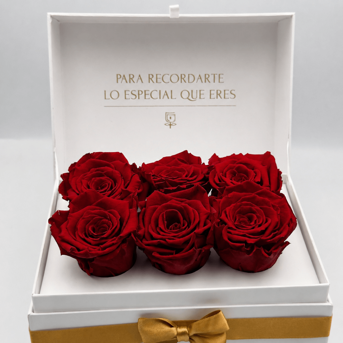 Cofret White - 6 rosas con chocolates - arreglo de rosas - Rosata Floral