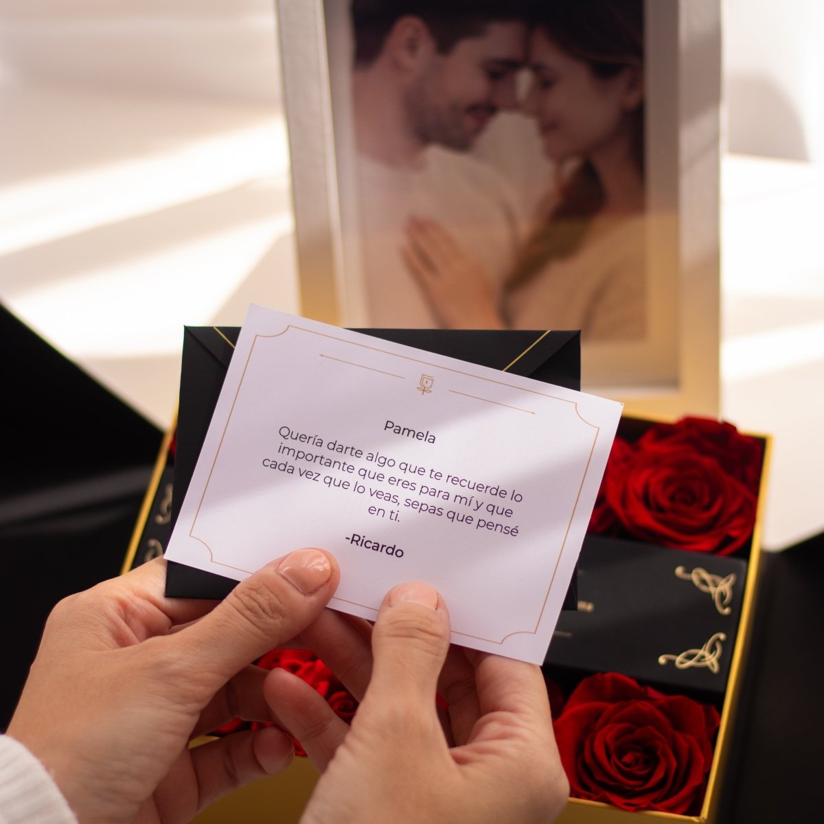 Everose 8 con marco - arreglo de rosas - Rosata Floral