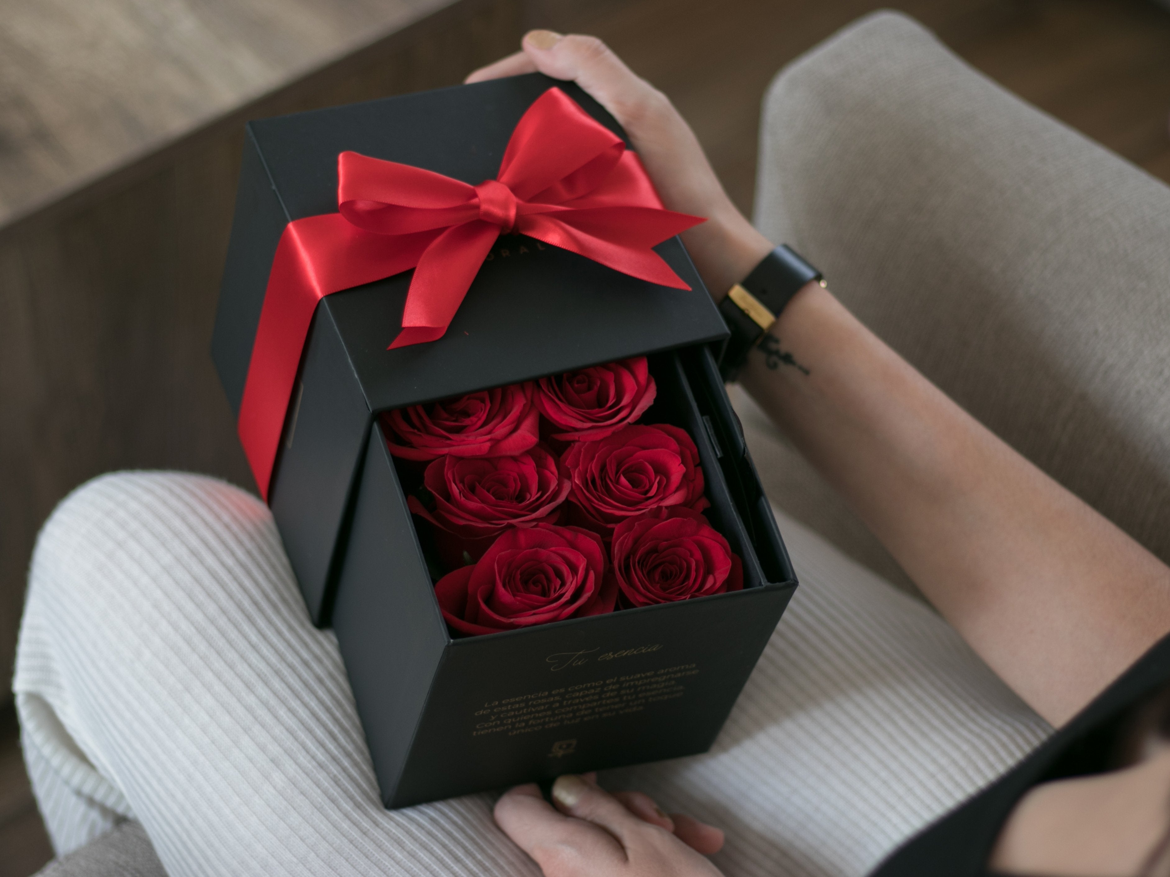 Lofty - Nacional - arreglo de rosas - Rosata Floral