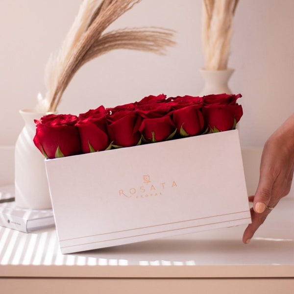 Rosebox White 12 - Naturales - arreglo de rosas - Rosata Floral