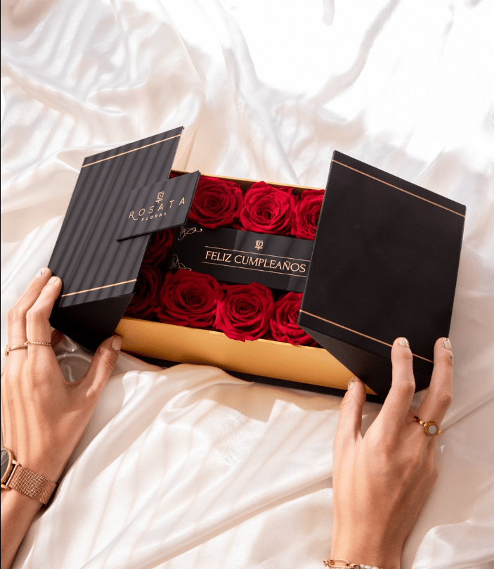 Everose 12 - Cumpleaños - arreglo de rosas - Rosata Floral